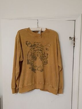 Gold Tiger Sweatshirt L